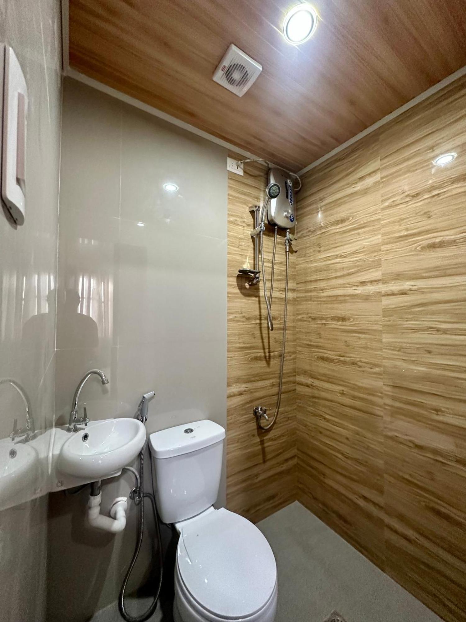 Tacloban Evmc Gdex Transient House Apartment Exterior photo